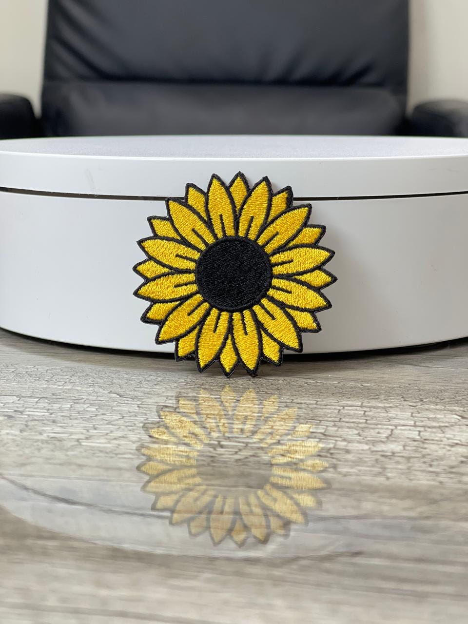 Sunflower Embroidery Patch: Western Style Iron-On Applique (15 pic min)